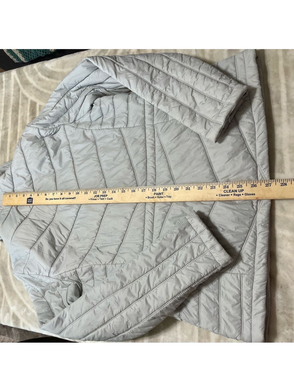 Guess L Women's Quilted Jacket - Light Gray - Picture 4 of 5